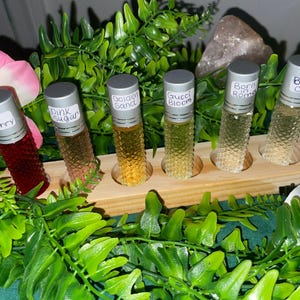Designer Fragrance Roll-On Body Oils: Long-Lasting Scents
