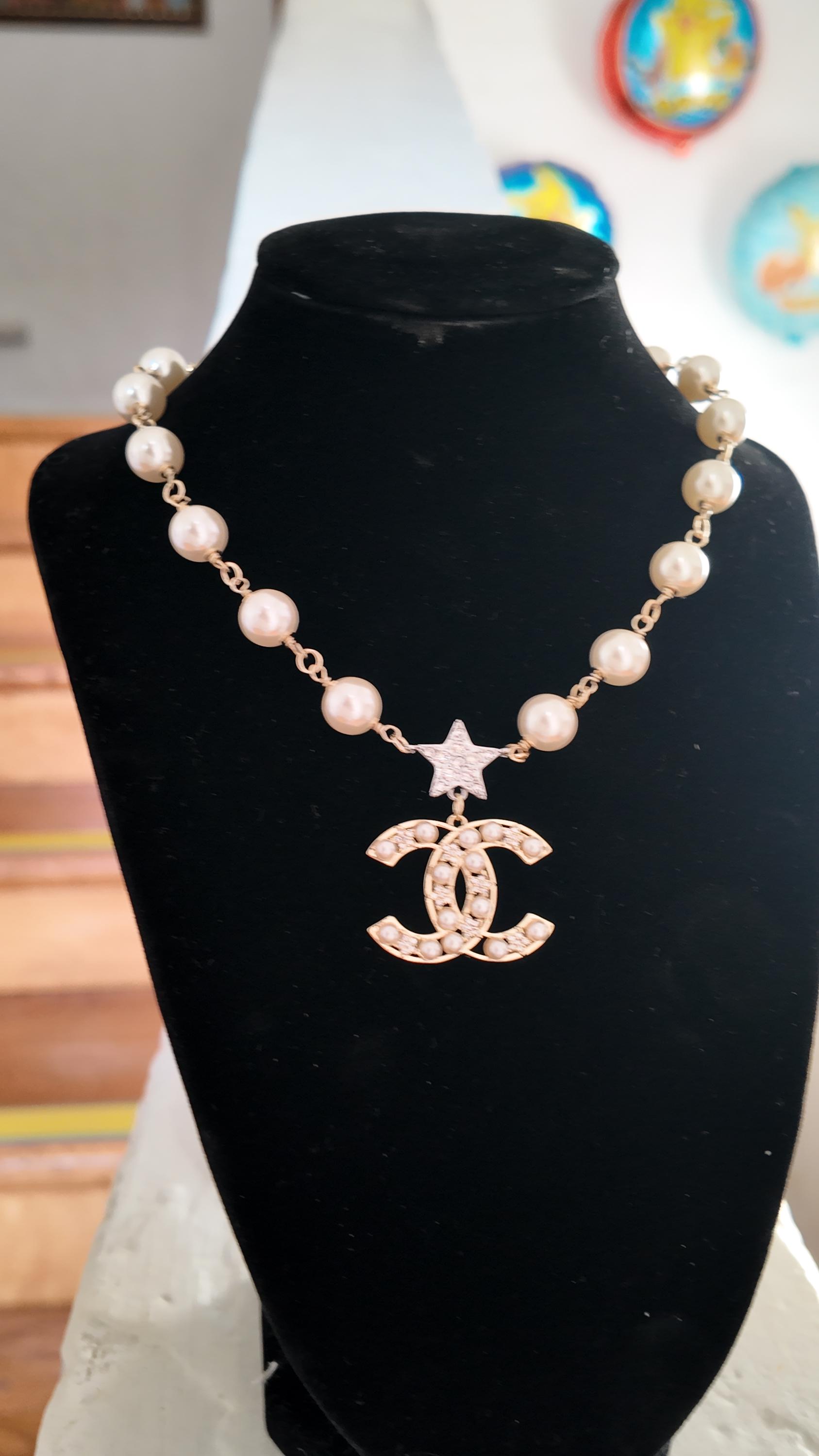 Chanel logo necklace - Etsy 日本