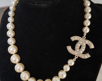 Retro Chanel pearl necklace