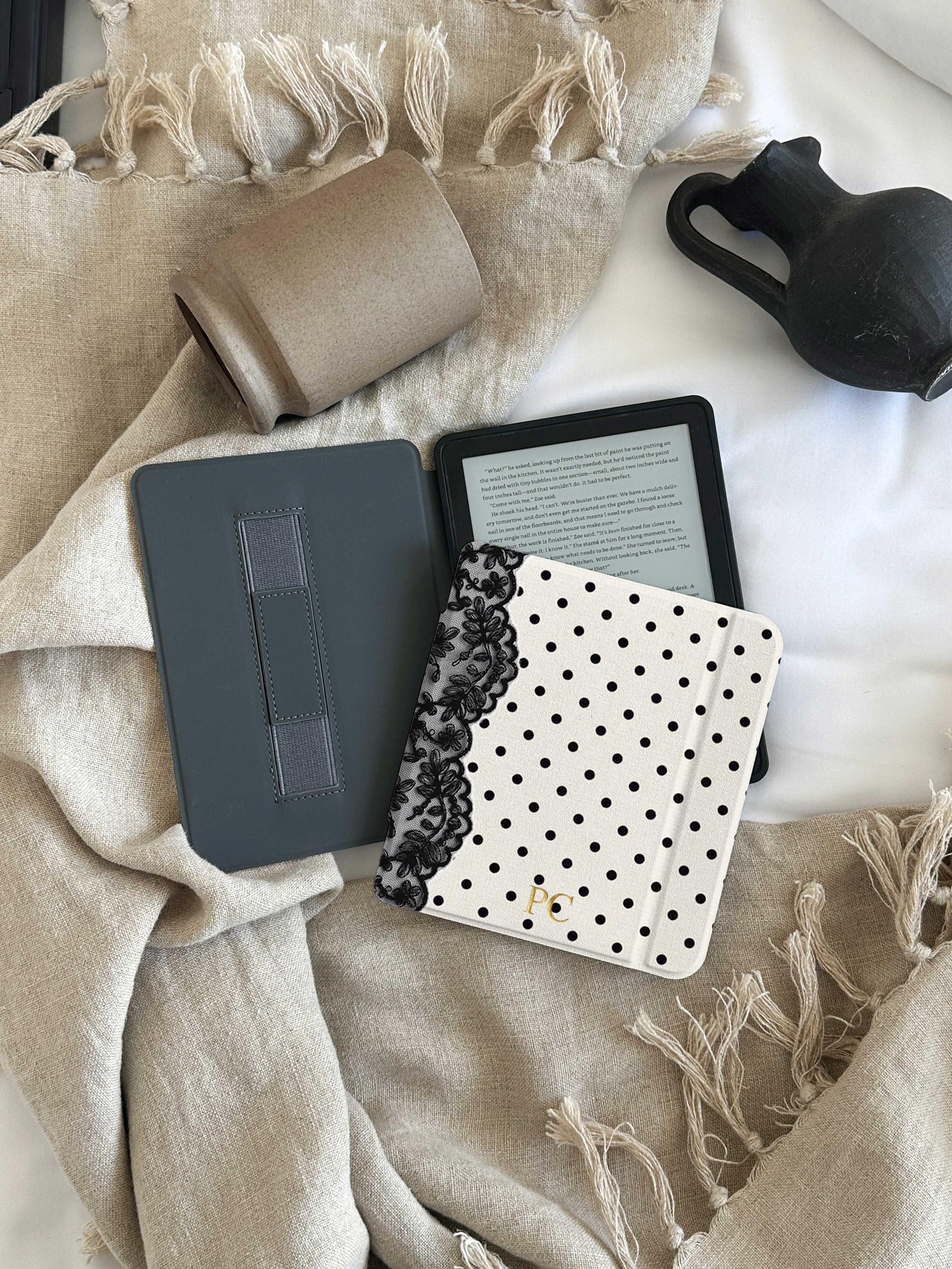 Personalized kindle case with initials - Etsy 日本