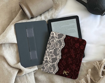Personalized Gothic Lace Kindle Case, Dark Floral Cover, Paperwhite 12th 11th, Colorsoft, Custom Initial Book Lover Gift