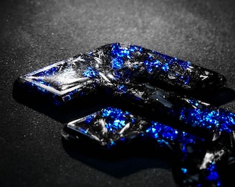 FR badge in genuine forged carbon, handmade