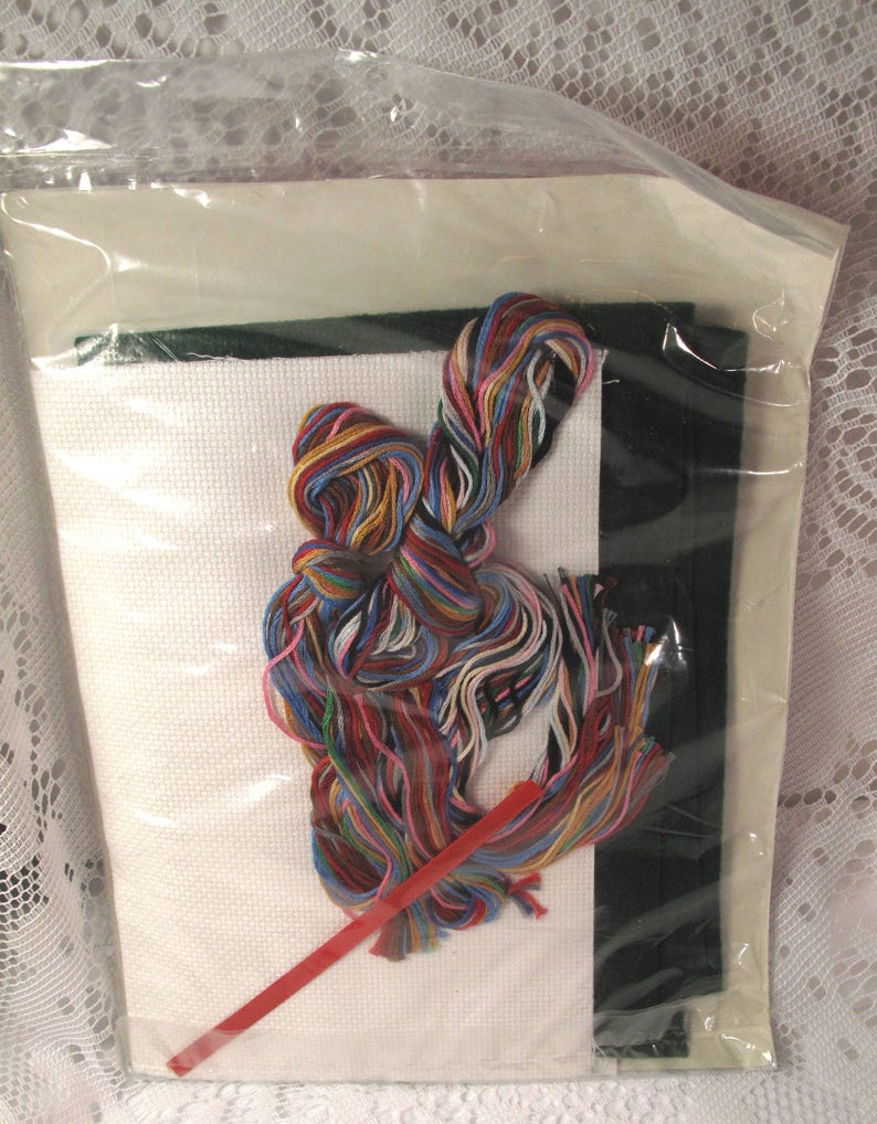 Banar Designs Vintage Marina Anderson Christmas Teddy Bear Dog Cat Stocking Cross Stitch Kit New Unopened