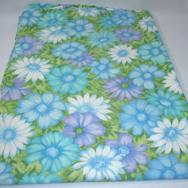 1960's Daisy Fabric Purple Aqua Blue Twin Flat Sheet 72 x104 Retro Bedroom Boho Romantic Shabby Cottage Chic Decor Material For Pillows