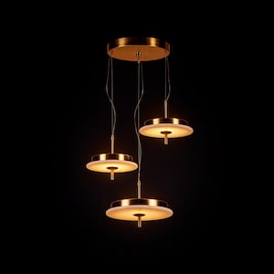 LED-hänglampa i naturlig marmorskiva - Modern mässingsarmatur Anpassad modern belysning