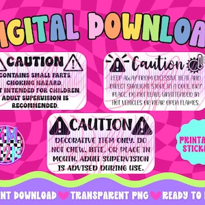 Op de afbeelding: Een digitaal downloadblad met drie rechthoekige waarschuwingslabels met zwarte tekst op een witte achtergrond, omringd door een roze en paars golvend dambordpatroon. De tekst bevat veiligheidswaarschuwingen en PRINTABLE STICKERS.