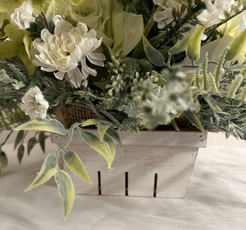 Spring Modern Farmhouse Green Rose Flower Centerpiece - Etsy