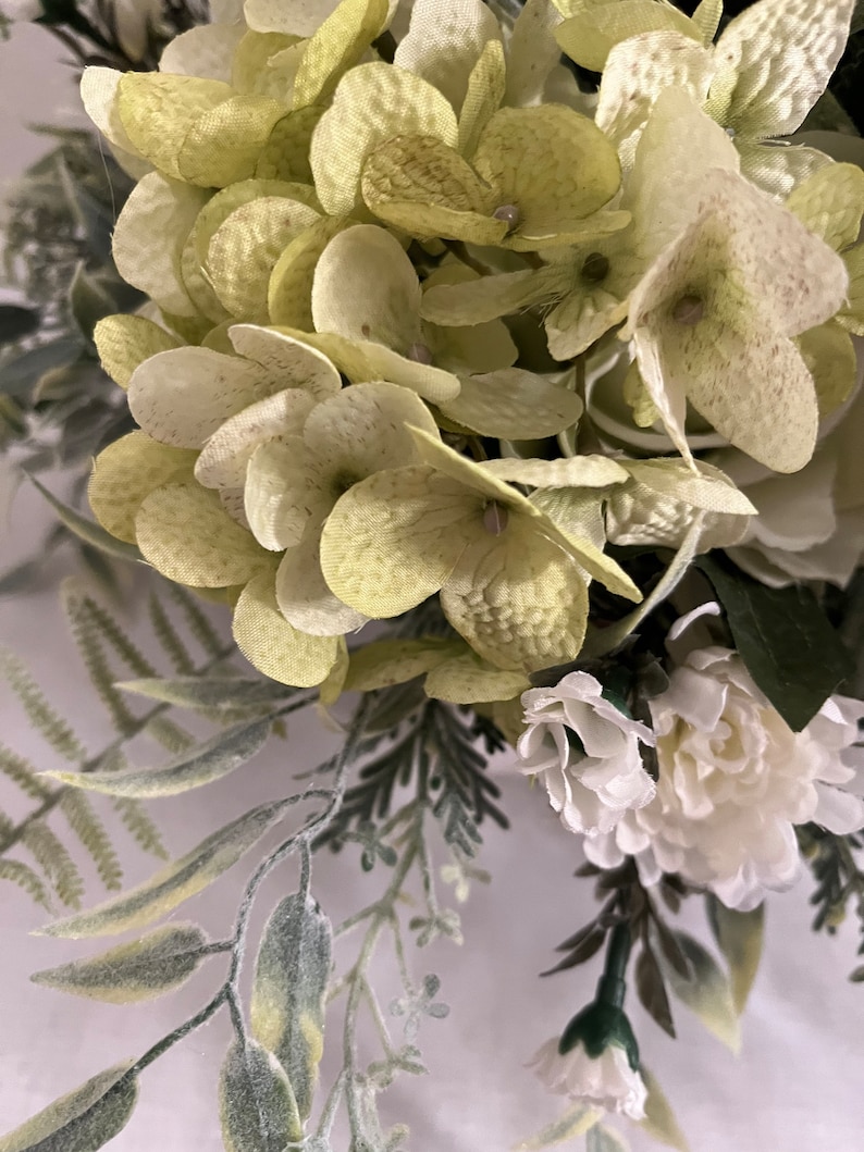 Spring Modern Farmhouse Green Rose Flower Centerpiece - Etsy