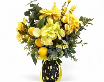 Lemon Hydrangea Floral Arrangement, Summer Yellow Fruit Kitchen Decor, Citrus Farmhouse Centerpiece, Tabletop Decoration