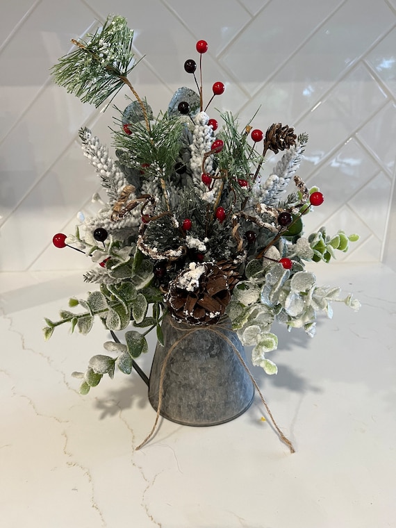 Rustic Country Christmas Floral Arrangement, Modern Farmhouse Winter  Centerpiece, Holiday Tabletop Decor 