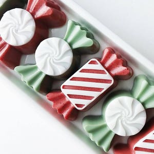 Christmas Candy Bar Soap / Stocking Stuffers for Women/ Christmas Soap / Stocking Stuffer for Teens / Small Christmas Gift / For Coworkers