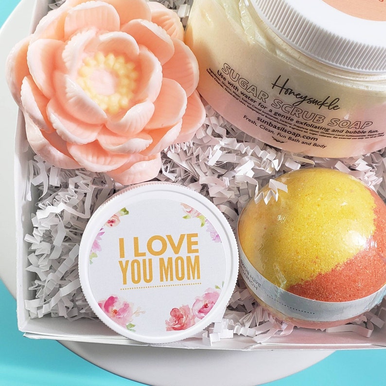 Personalized Gift Mother's Day Gift Mother Gift Mother's Day Ideas Bath Bomb gift set HONEYSUCKLE mothers day gift basket mom Spa Set Kit image 4