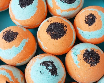 Fall gift PUMPKIN SPICE Bath Bombs. Autumn Gifts. Fall Bath gifts. Pumpkin bath bomb. Autumn Spice. Shea butter bath bomb. For Her