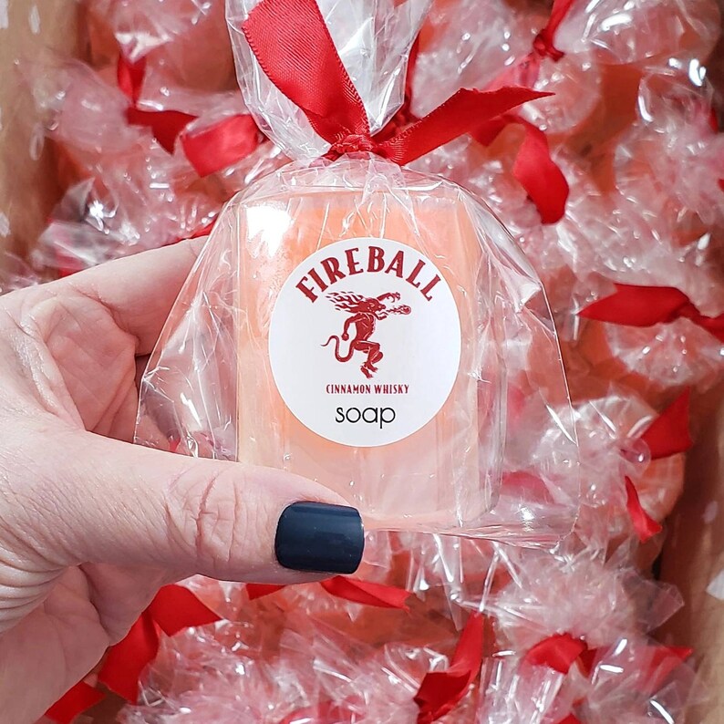 Whiskey Gift / Funny Gifts for Men or Women / Whiskey Bar Soap / Small Gift for Her or Him / Stocking Stuffers / Gag Gift / Unique afbeelding 2