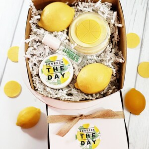 Spa Gift / Gift for Her / Bath Gift Set / Lemon Spa Gift Set / Gift for Mom / Birthday Gift / Thank you Gift / Bath and Body Gift / Friend image 8