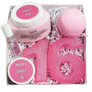 Sweet 16 Gift, 16th Birthday Gift Girl Spa Gift, Pink Personalized Gift Spa Basket, Sweet 16 Pampering Gift, Bath Bomb Gift Set Teenage Girl