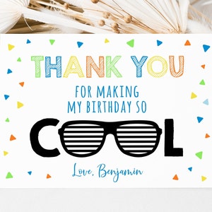 Cartão de agradecimento de aniversário editável One Cool Dude One Cool Dude Party Óculos de sol para meninos de verão Primeiro aniversário para impressão Digital Download A538