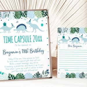 Editável dinossauro azul primeiro aniversário sinal cápsula do tempo menino dinossauro festa t-rex dinossauro safari cartões cápsula do tempo download digital a573
