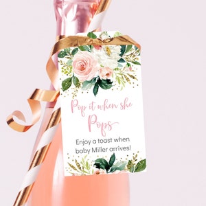 Pop It When She Pops Baby Shower Grazie Etichette Etichette bomboniere Mini vino Bottiglia di champagne Bomboniera Baby Shower Bomboniera Oro rosa Floreale Digitale A576
