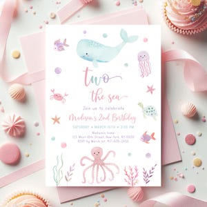 Invitación de cumpleaños bajo el mar, Dos en el mar, segundo cumpleaños, animales marinos de niña rosa, ballena, tortuga, océano en acuarela, plantilla editable A725