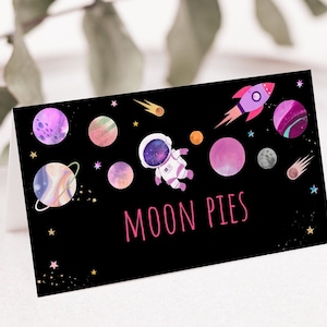 Espaço editável cartões de tenda de aniversário etiquetas de alimentos cartões de lugar rosa menina astronauta galáxia planetas espaço exterior festa foguete navio imprimível a654