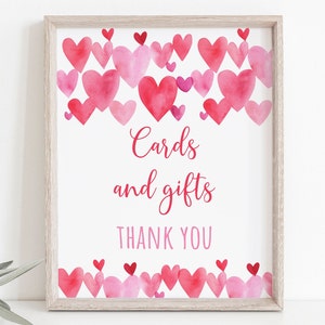 Petite chérie Cartes et cadeaux Signe d'anniversaire Coeurs Signe de fête Coeurs roses rouges Anniversaire fille Fête de la Saint-Valentin A689
