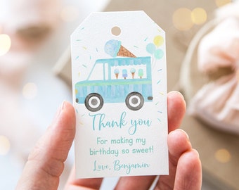 Pode incluir: Etiqueta de agradecimento de caminhão de sorvete azul e branco com o texto "Obrigado por tornar meu aniversário tão doce! Com amor: Benjamin".