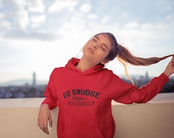 Go Smudge Yourself の心地よいパーカー - スピリチュアルなスマッジスティックとクリスタルデザイン - ボヘミアン アファメーション プルオーバー フード付きスウェットシャツ