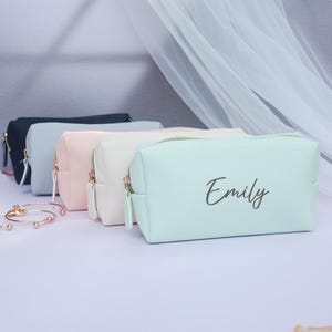 Personalized Leather Cosmetic Bag, Custom Monogram Makeup Bag, Bridal Gift image 4