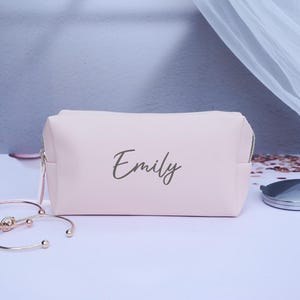 Personalized Leather Cosmetic Bag, Custom Monogram Makeup Bag, Bridal Gift image 7