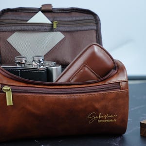 Trousse de toilette en cuir personnalisée, Trousse de toilette pour homme, Kit Dopp gravé, Cadeau pour lui, Sac de voyage, Accessoire en cuir, Cadeau de mariage