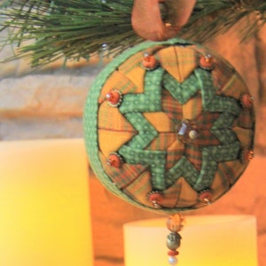 Primitive Handmade Quilted & Beaded Halloween Ball Ornaments Fall Autumn image 6