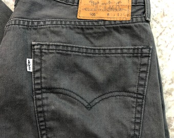 levis with white tag