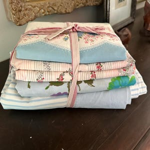 Lot Bundle Vintage Sheets Pillow Cases and Sheeting Fabric Blue Florals.