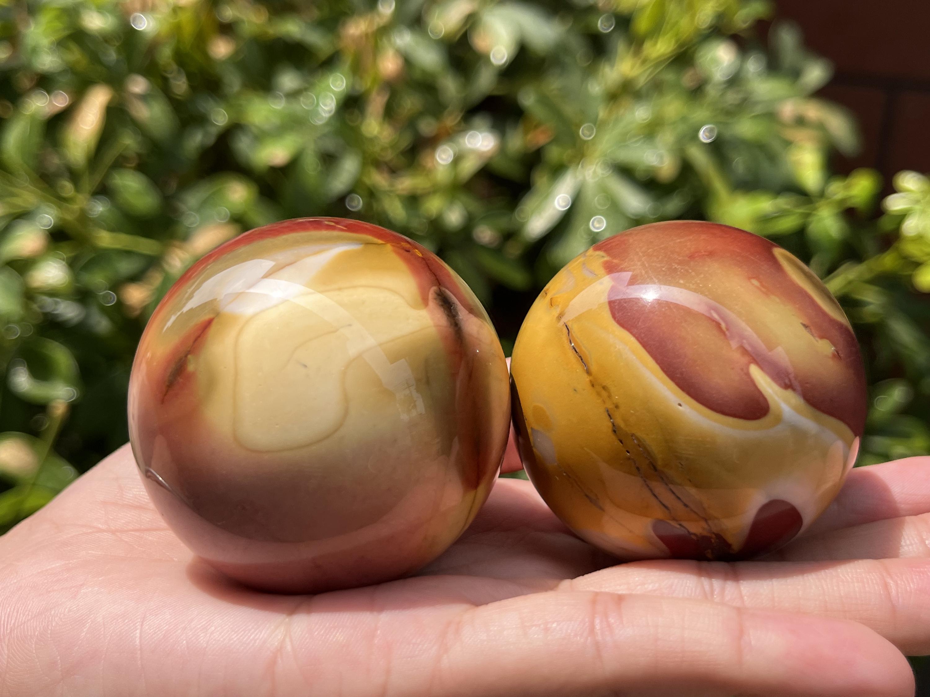 天然ムーカイトジャスパー 球体置物 木製台座付き 天然ムーカイト