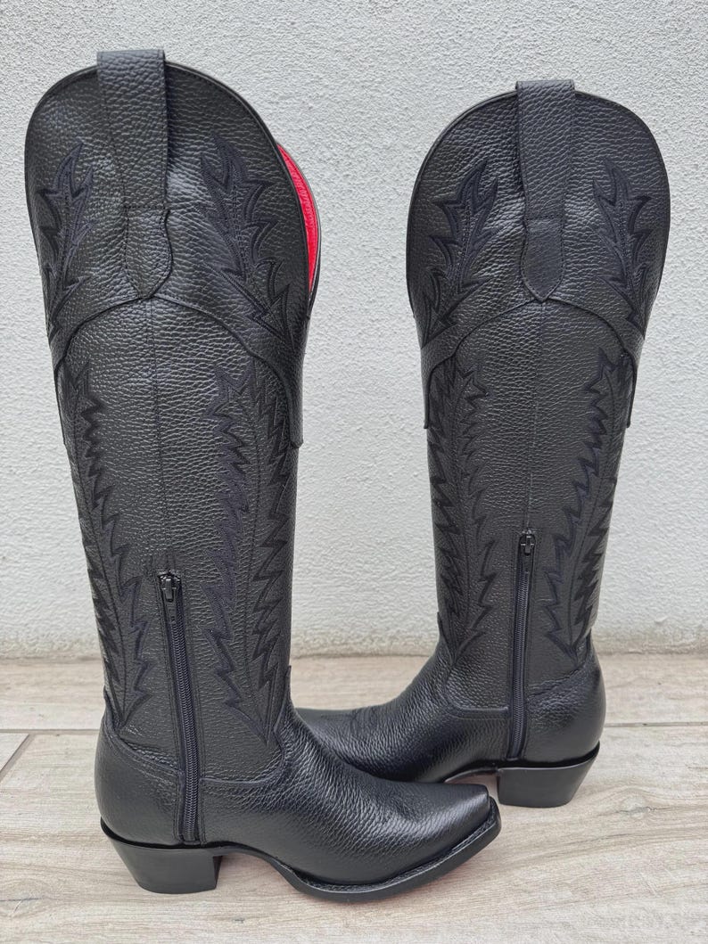 Botas de cowboy femininas até o joelho, sola vermelha, estilo western, botas pretas de cowboy/cowgirl, botas de rodeio. imagem 9
