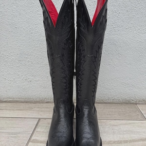 Botas de cowboy femininas até o joelho, sola vermelha, estilo western, botas pretas de cowboy/cowgirl, botas de rodeio. imagem 6