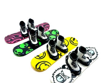 Finger Snowboard with Removable Boots – 3D Printed Desk Fidget Toy- Finger Skis