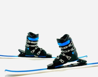 Mini Finger Skis – 3D Printed Desk Toy with Removable Boots – Fidget Toy & Skiing Collectible - Great Gift Idea