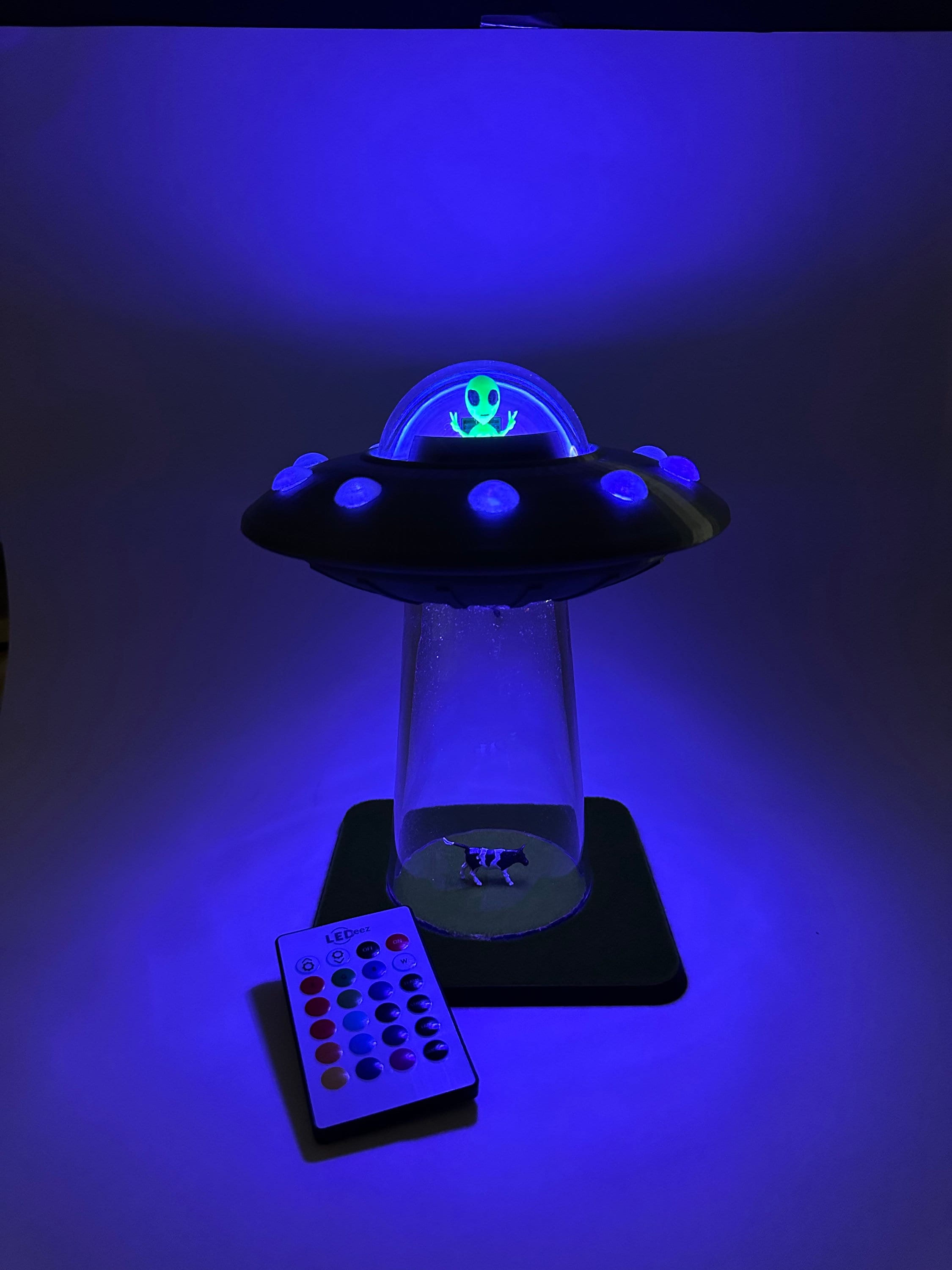 レア　アート　ワーク　スタジオ　スペースエイジ　アルミニウム　UFO型　ライト レア アート ワーク スタジオ スペースエイジ アルミニウム UFO型