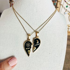 Set of Two Best Friends Charm Pendant Necklace BFF Gifts Gifts for Friends Best Friend Christmas Gift Friendship Necklace