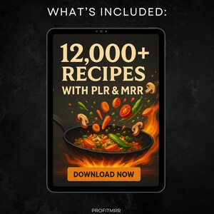 Pu&ograve; includere: Un tablet digitale mostra il testo "12.000+ RICETTE CON PLR & MRR" sopra un'illustrazione colorata di verdure che cuociono in una padella. Il tablet presenta anche un pulsante "SCARICA ORA". Le parole "COSA &Egrave; INCLUSO:" sono in alto.