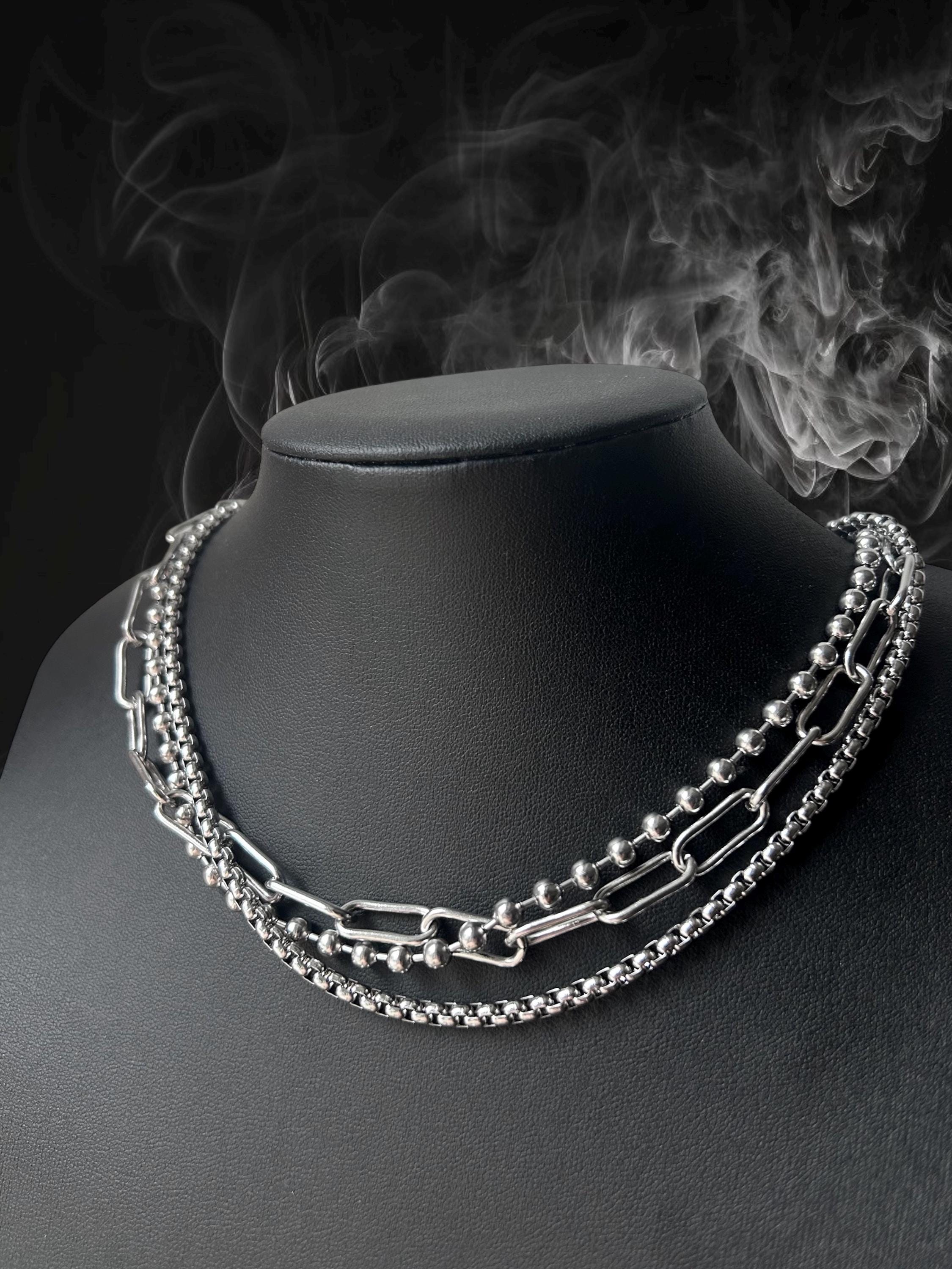 Collier DHL Style Ethnique Brutaliste Vintage, Breloques Années 80, Argenté
