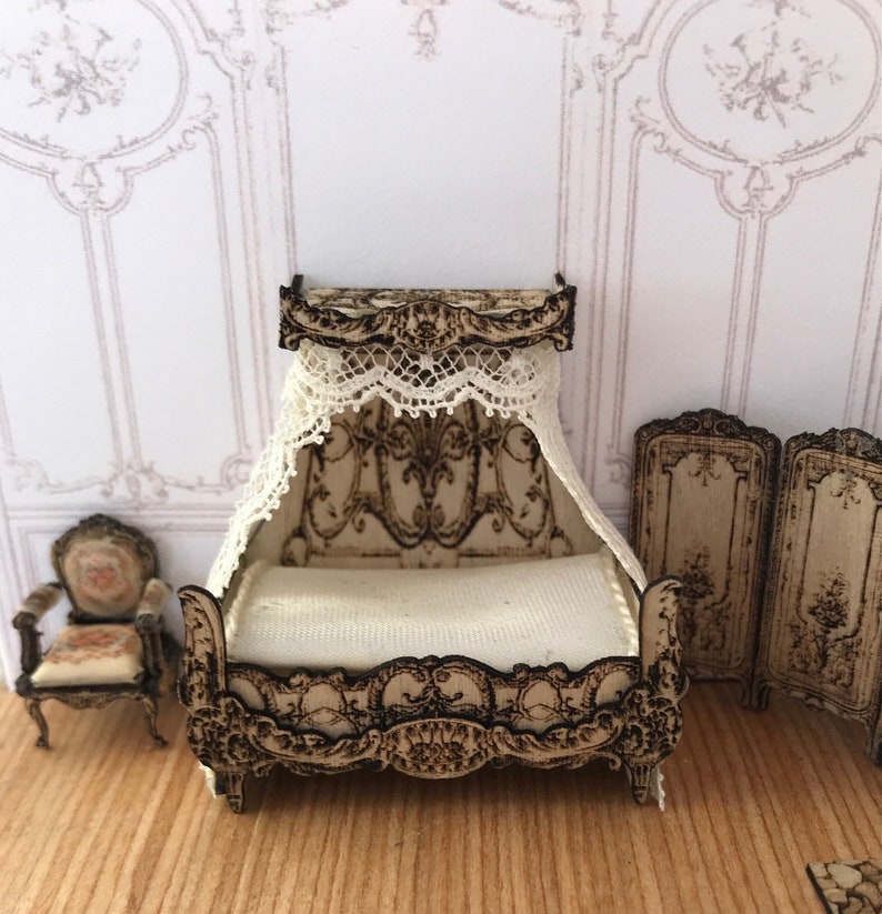 KIT French Canopy Bed, quarter scale, Laser Cut, Engraved, French laces, silks included, 1:48 kit LC093 Dollhouse Miniature image 5