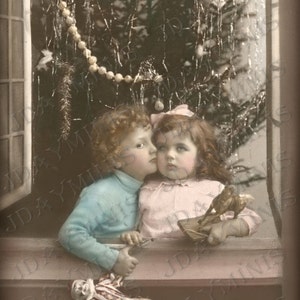 Natale francese, Pierre e Jeanne alla finestra di Natale - Scansione di cartoline francesi, etichetta regalo - Download digitale istantaneo FC032