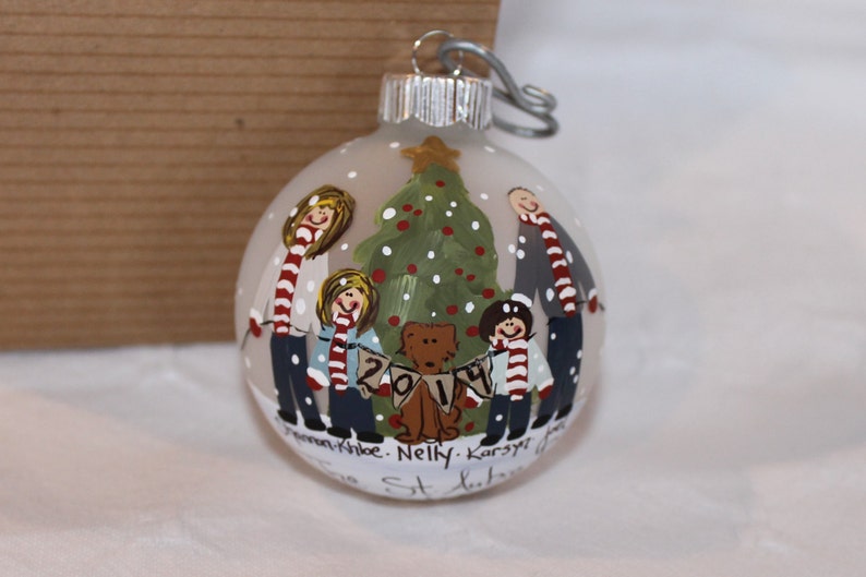 Family Christmas Ornament Personalized with Candy Stripe Scarves Design SMALL Ornament Bild 1