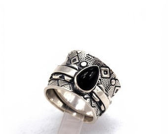 Stylish Stress Relief Black Onyx Thumb Ring, Silver Spinner Band, Gemstone Spinner Ring, Anxiety Reliever, Gemstone Ring, Handmade Onyx Ring