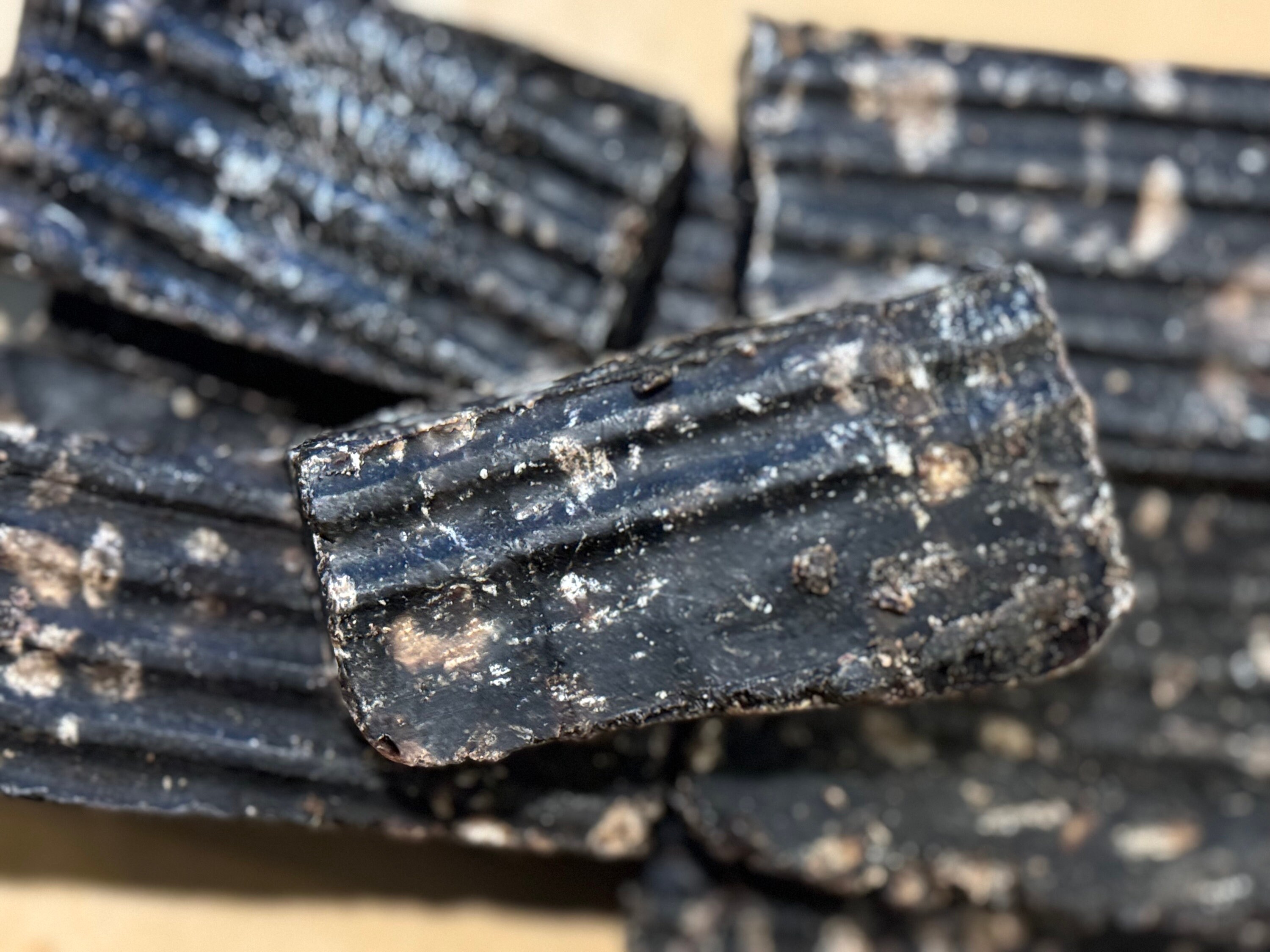 Glow Natural Black Beauty Bar