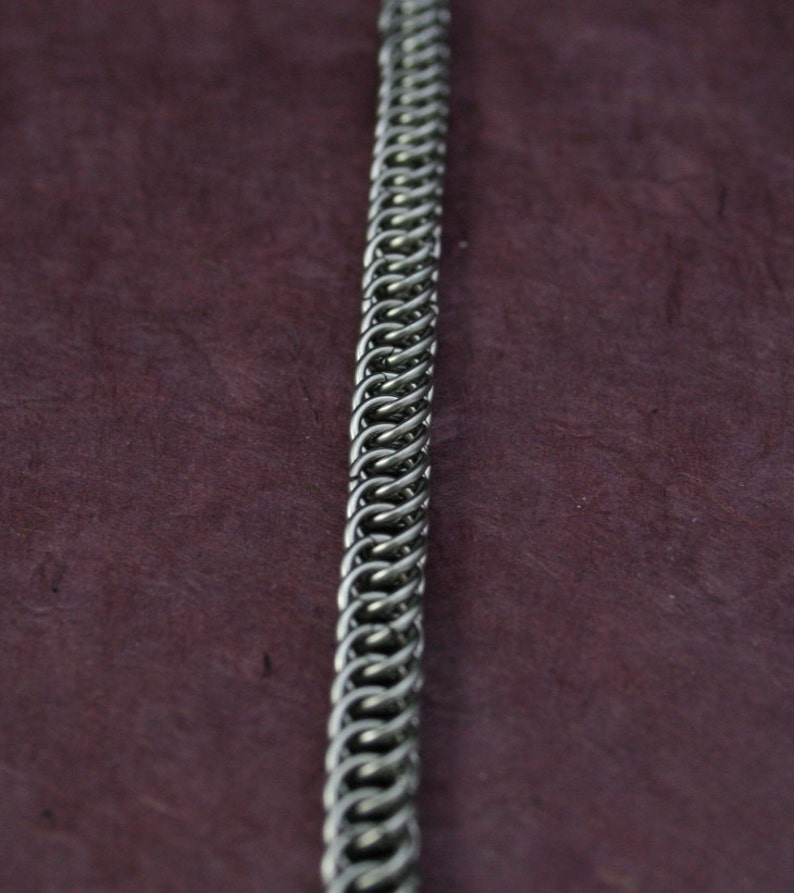 Halskette aus Edelstahl aus Kettenringen in Half Persian Kettengewebe. Schmuck von KettenKunst
