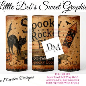 Puede incluir: Tres envoltorios cilíndricos con temática de Halloween vintage que muestran un gato negro, una calabaza y un cohete. El texto incluye 'Spooky Rocket Blast' y 'Old-Fashioned Spooky Boom'. Las dimensiones indicadas son 27,9x14 cm, 27,9x10,2 cm y 9,5x14 cm.